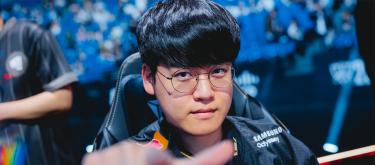South Korean National Assembly is considering passing a bill to protect former T1 ace player Gumayusi who continues to face threats from sasaeng (obsessive) fans after leaving the team..