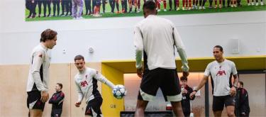 Slott doesn't believe Leeds United are an easy opponent.