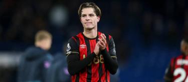 亚历克斯·斯科特对球队展现出的顽强精神和防守端的进步表示肯定