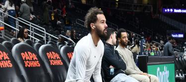 Shams: The Hawks traded Trae Young to the Wizards in exchange for CJ McCollum and Corey Kispert.