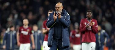 Nuno Espirito Santo was delighted with the team's victory and urged the players to maintain their high level of performance.