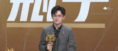 长生做客官方直播室宣传皮肤，语音细节透露KPL冰冻控制记录。