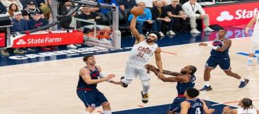 Donovan Mitchell led the Cavaliers to a 124-91 victory over the Clippers, scoring 29 points.