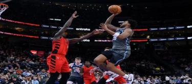 霍勒迪31分闪亮全场 开拓者以136-119轻取爵士