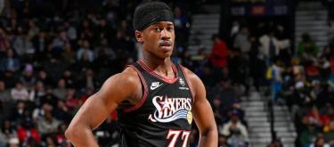 76ers' rising star and MVP VJ Echcomb suffers a serious fall and is sidelined.