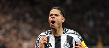 ◤Premier League◢ Super-sub William Osula's late strike helps 10-man Newcastle United stunned Manchester United with a late 2-1 win..