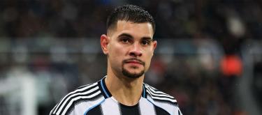 罗马诺：曼联已就纽卡斯尔联中场布鲁诺·吉马良斯的转会可能性展开洽谈..