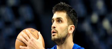 Official: The Warriors have signed 27-year-old center Eertseven to a second 10-day contract.