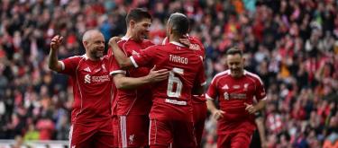 ◤Legends game◢ Thiago Alcântara and Jay Spearing score in Liverpool's 2-2 draw with Borussia Dortmund..