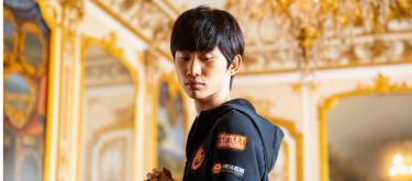Is it a matter of personal bias rather than objective merit? Uzi received preferential treatment in organizing tournaments, while Doinb was refused entry by the LPL despite paying 500,000 yu