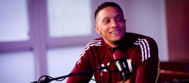 Ezri Konsa praised Unai Emery as an excellent coach and said he was very happy to work with him.