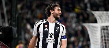 官方：尤文图斯与28岁中场洛卡特利续约至2030年